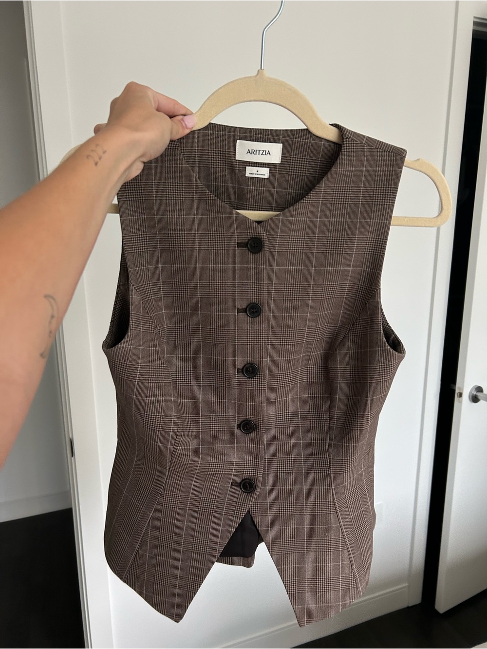 Aritzia Brown Plaid Regal Vest Size 4